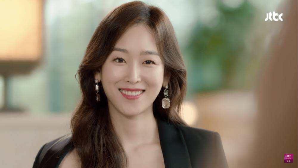 Seo Hyun Jin di drama The Beauty Inside (youtube.com/JTBC Drama)