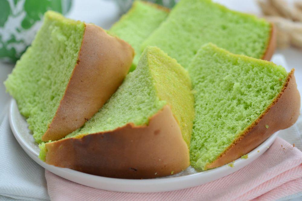 5 Tips Membuat Bolu Pandan Putih Telur, Empuk dan Memikat!