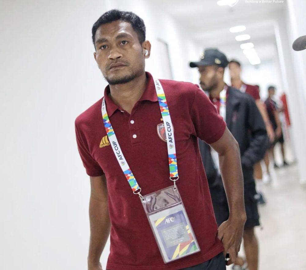 Safrudin Tahar saat tiba di Stadion Kapten I Wayan Dipta, Gianyar, Bali. (instagram.com/psm_makassar)
