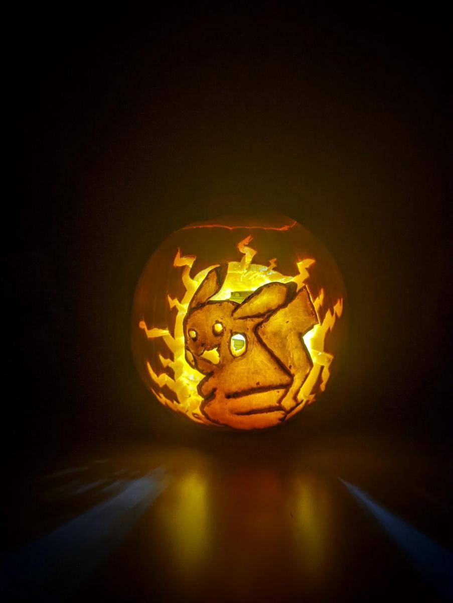 potret dekorasi Halloween labu bentuk Pokémon (reddit.com/user/k_Wobie)