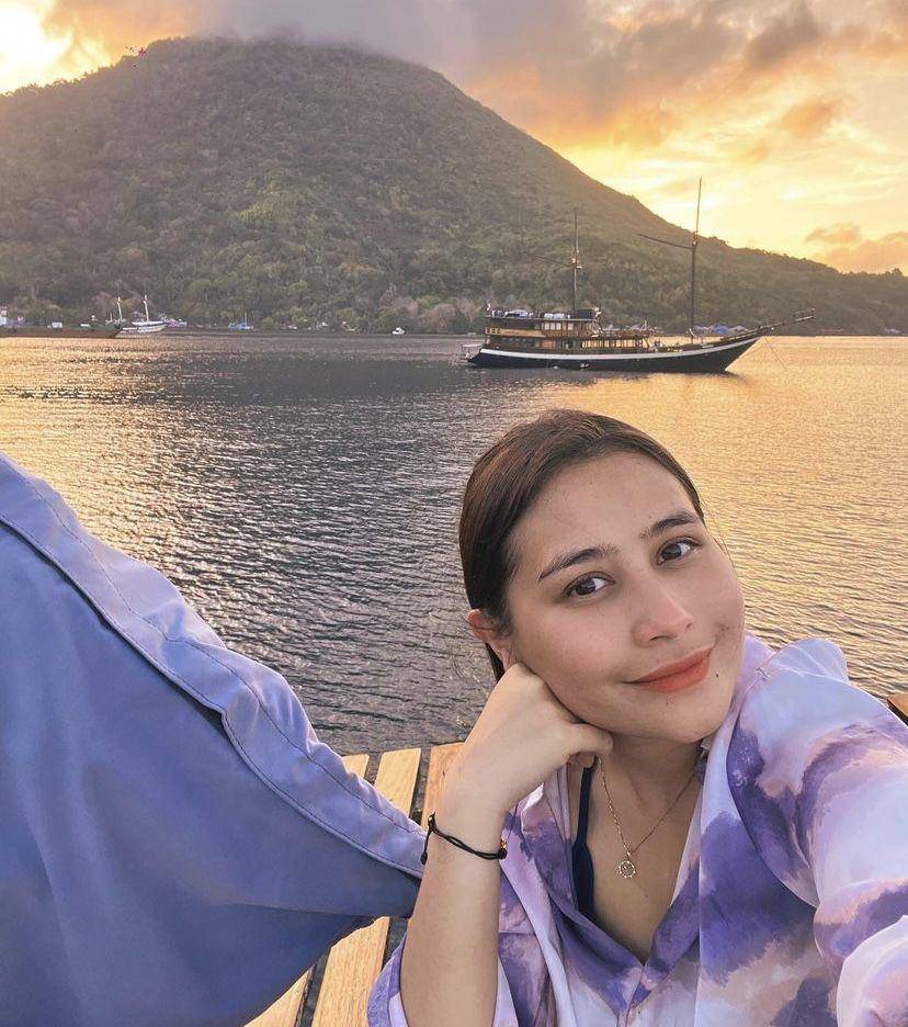 Prilly Latuconsina (instagram.com/prillylatuconsina96)