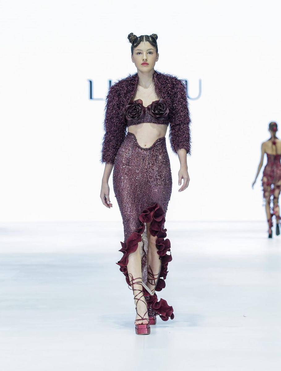 Koleksi Lisa Ju di Jakarta Fashion Week 2024. 23 Oktober 2023 (dok. Lisa Ju)