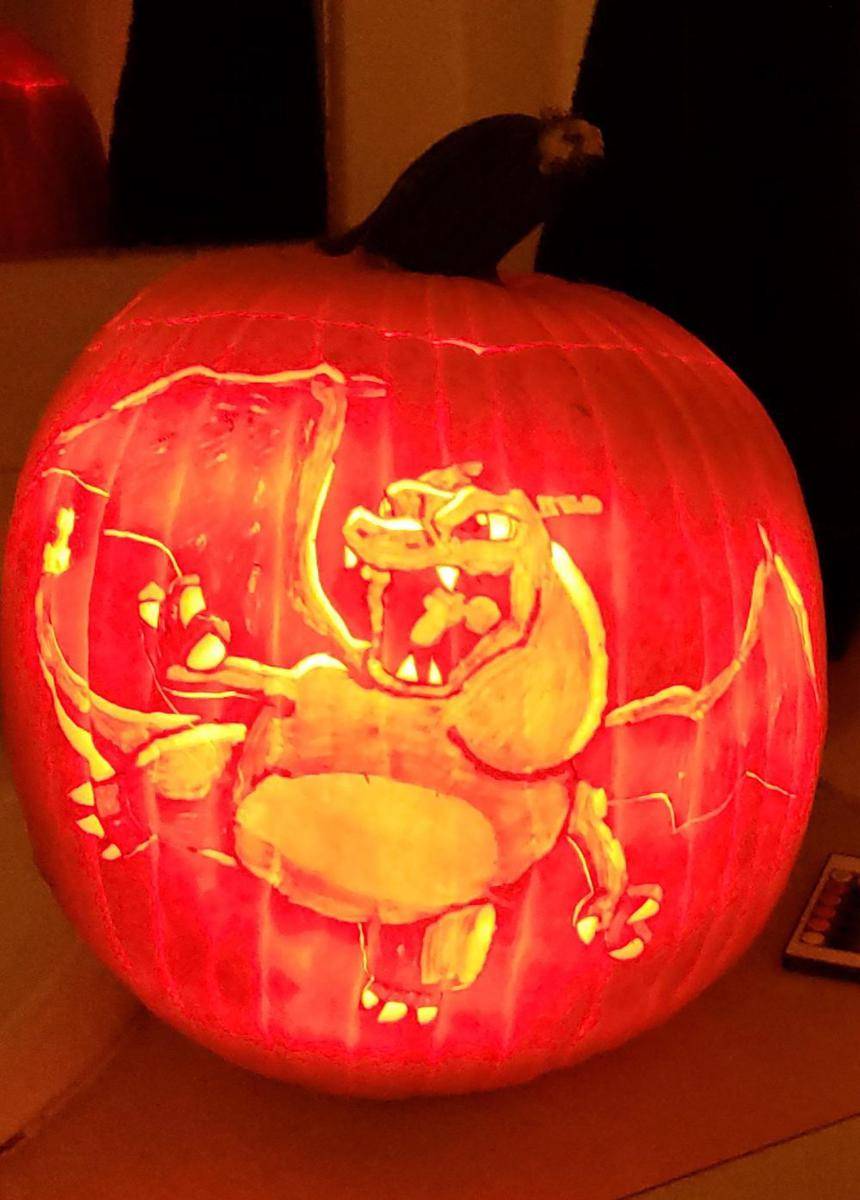 potret dekorasi Halloween labu bentuk Pokémon (reddit.com/user/DuePassenger5)