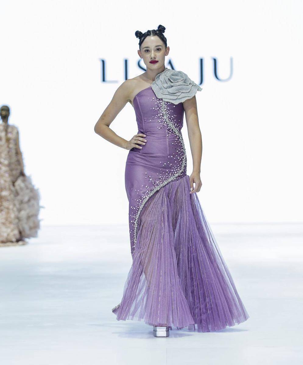 Koleksi Lisa Ju di Jakarta Fashion Week 2024. 23 Oktober 2023 (dok. Lisa Ju)