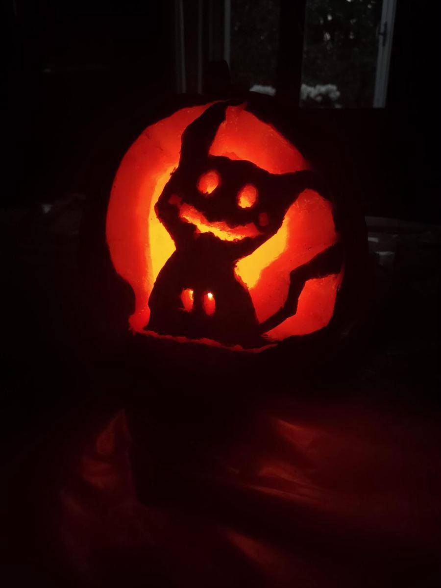 potret dekorasi Halloween labu bentuk Pokémon (reddit.com/user/maria_llama)