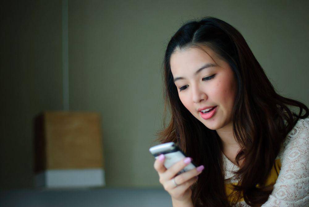 Ilustrasi pengguna Blackberry zaman dulu (123ref.com/wishedauan)