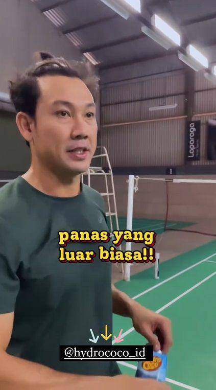 potret Denny Sumargo main badminton (instagram.com/sumargodenny)