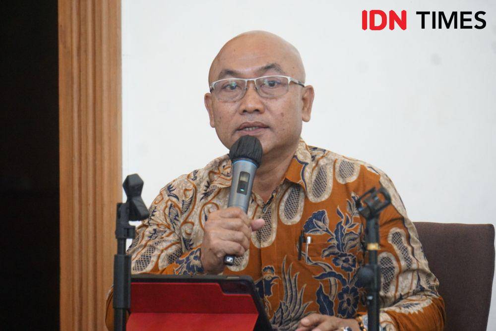 Sekretaris Jenderal Paguyuban Lurah dan Pamong Kalurahan DIY Nayantaka, Suhadi. (IDN Times/Herlambang Jati Kusumo)