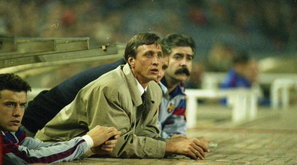 Johan Cruyff saat menjadi Pelatih Barcelona. (twitter.com/FCBarcelona)
