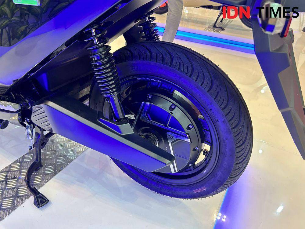 Pakai ring 14 dengan motor lsitrik model hub-drive (IDN Times/Fadhliansyah)