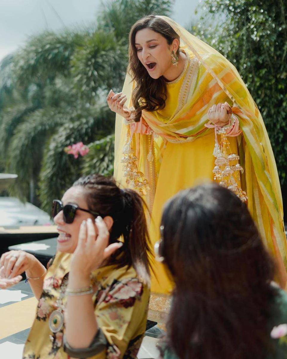 Parineeti Chopra (instagram.com/parineetichopra)