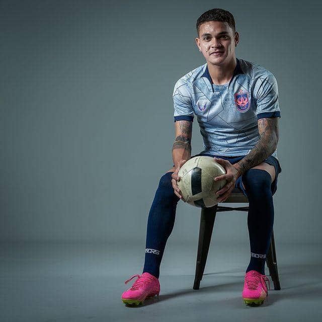 Potret Gali Freitas Pakai Jersey Terbaru PSIS Semarang, Keren Pol!