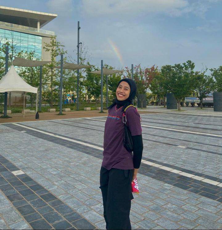 Potret Megawati Hangestri di luar lapangan (Instagram.com/megawatihangestrip)