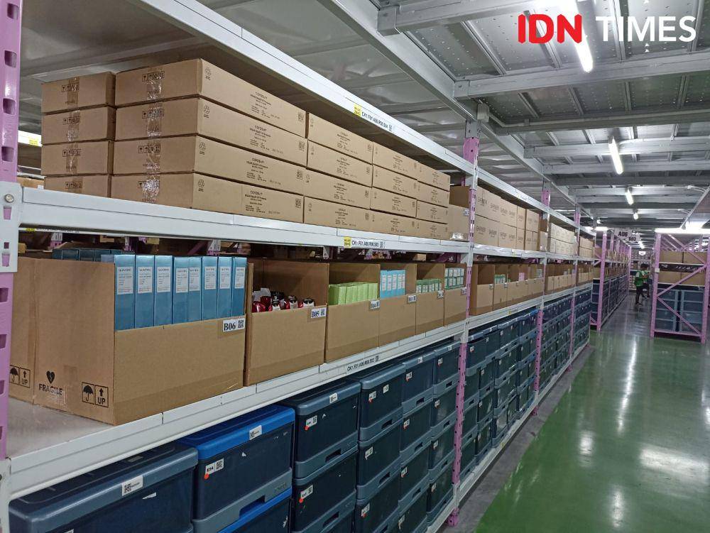 Warehouse Sociolla yang berlokasi di Cikupa, Tangerang. 27 Oktober 2023. (IDN Times/M. Tarmizi Murdianto)