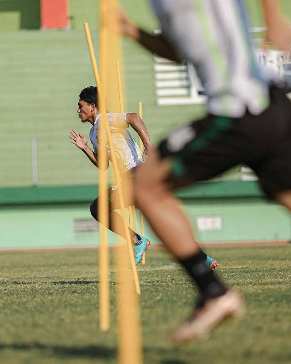 Pemain Persebaya Surabaya saat berlatih.instagram.com/officialpersebaya