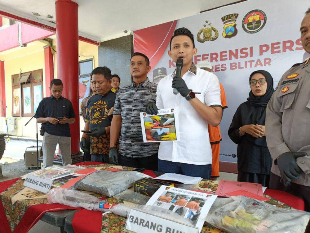 Polisi merilis kasus pembunuhan di Blitar. IDN Times/ istimewa