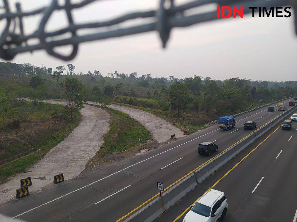 Ruas Tol Cipularang KM 106 di Cikalongwetan, KBB. (IDN Times/Bangkit Rizki)