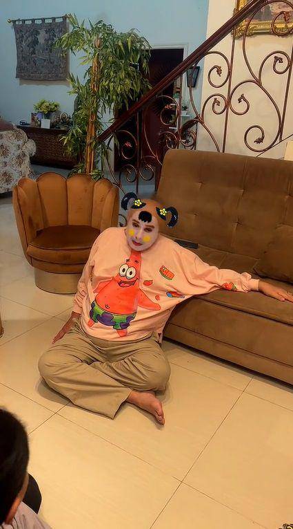 potret iseng Fadil Jaidi rekam Pak Muh pakai filter (tiktok.com/fadiljaidi)