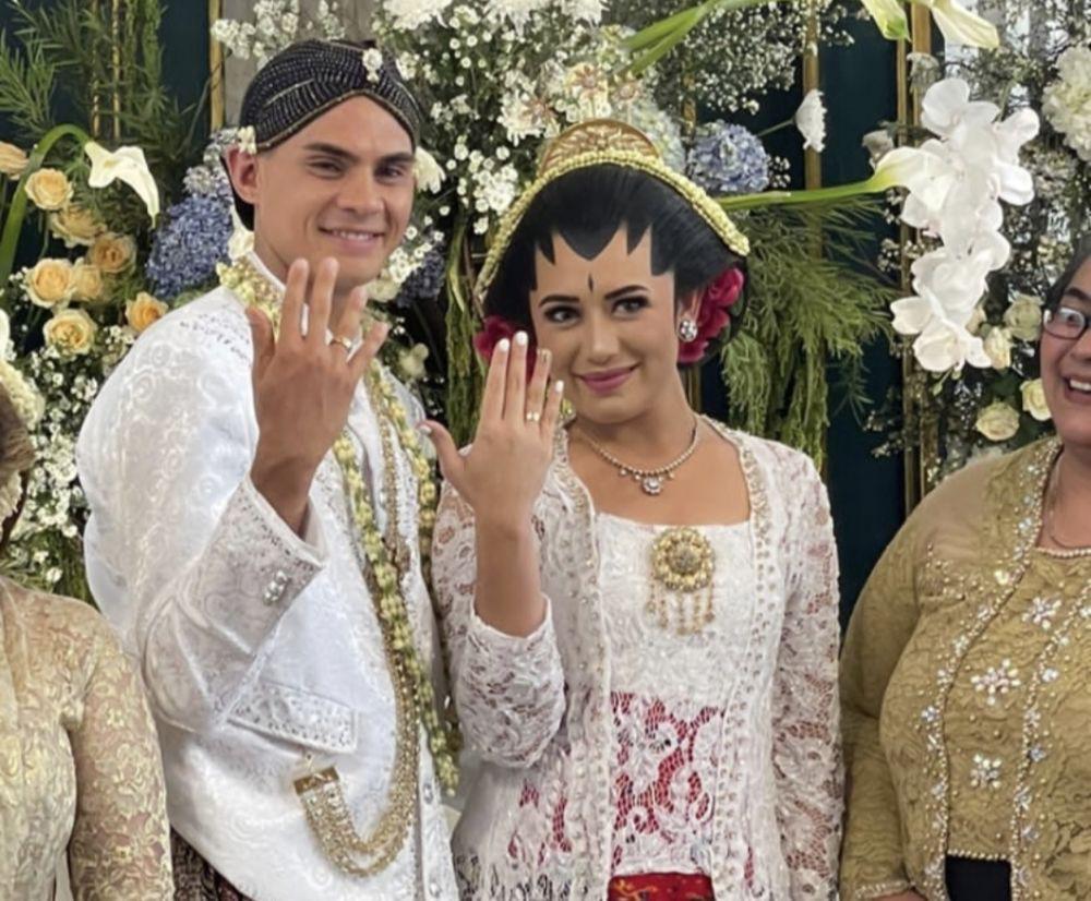 7 Dekorasi Akad Nikah Amanda Gonzalez, Apik dengan Sentuhan Adat Jawa