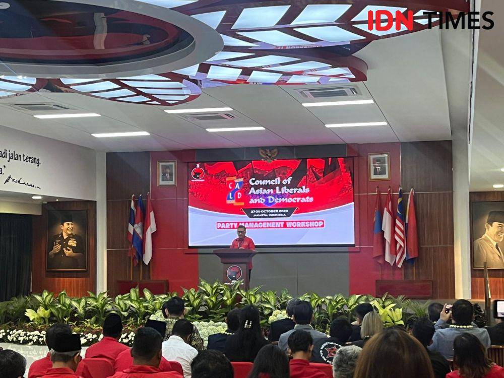 Sekjen PDIP Hasto Kritiyanto di Sekolah Partai PDIP Lenteng Agung (IDN Times/Aryodamar)