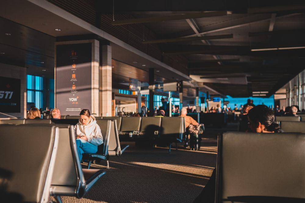aktifitas seru sambil tunggu boarding pesawat (unsplash.com/Rayhan Fahmi)