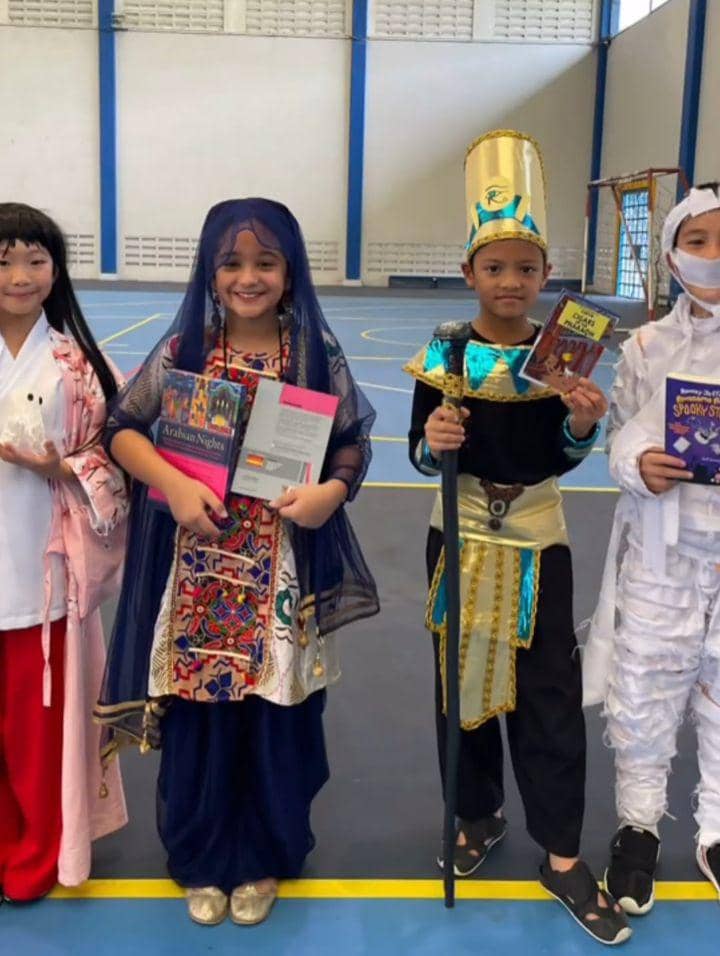 Rafathar cosplay jadi mumi (Instagram.com/shela_lala96)