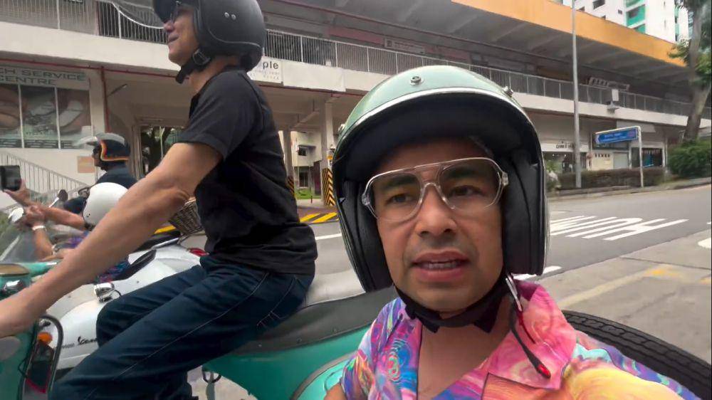 poret Raffi Ahmad keliling Singapura naik Vespa (instagram.com/raffinagita1717)