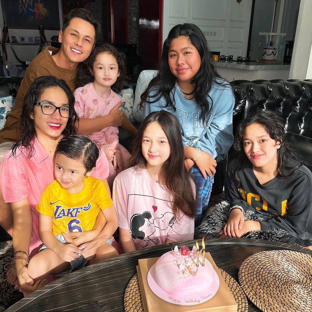 potret keluarga Ussy Sulistiawaty (instagram.com/ussypratama)