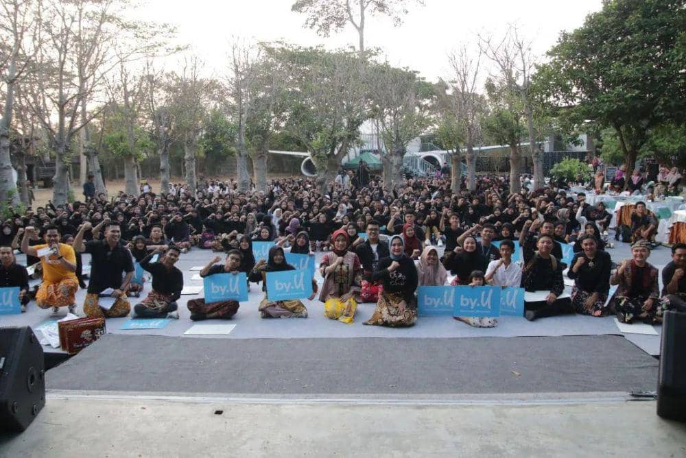 Tutorial Bekain rangkaian Pesta Wastra Bersukaria (Pestraria) 2023 Kota Bandar Lampung sukses digelar di Taman Santap Rumah Kayu, Sabtu (28/10/2023). (Instagram.com/diskominfotik.lampung).