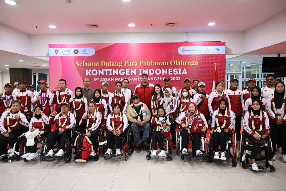 Menpora sambut kepulangan atlet Asian Para Games 2022. (Dok/NPC Indonesia)