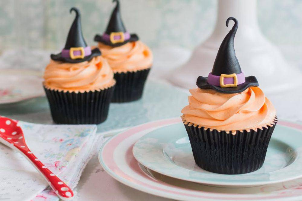 ilustrasi halloween cupcakes (youtube.com/María Lunarillos | tienda & blog |
