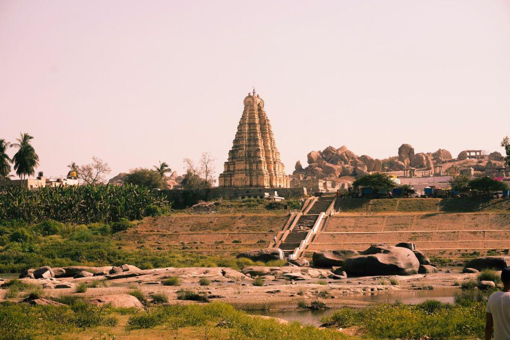 15 Pesona Hampi, Desa Kuno di India Selatan
