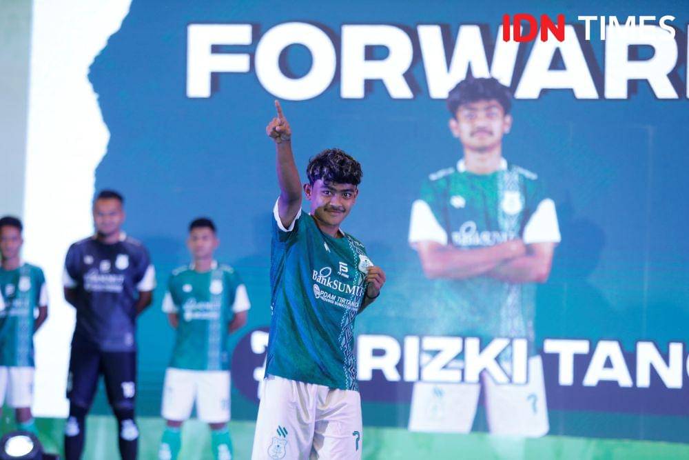 Pemain PSMS Rizky Tangse (IDN Times/Doni Hermawan)