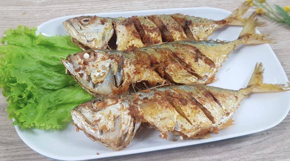 ilustrasi ikan kembung goreng (youtube.com/Resep Makanan Sederhana - ReMaNa)
