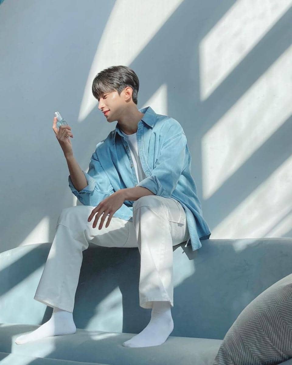 outfit cerah ala DK SEVENTEEN (instagram.com/dk_is_dokyeom)