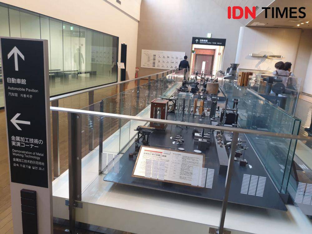 Perjalanan Toyota yang awalnya industri manufaktur dengan tenaga manusia ke mesin (IDN Times / Uni Lubis)