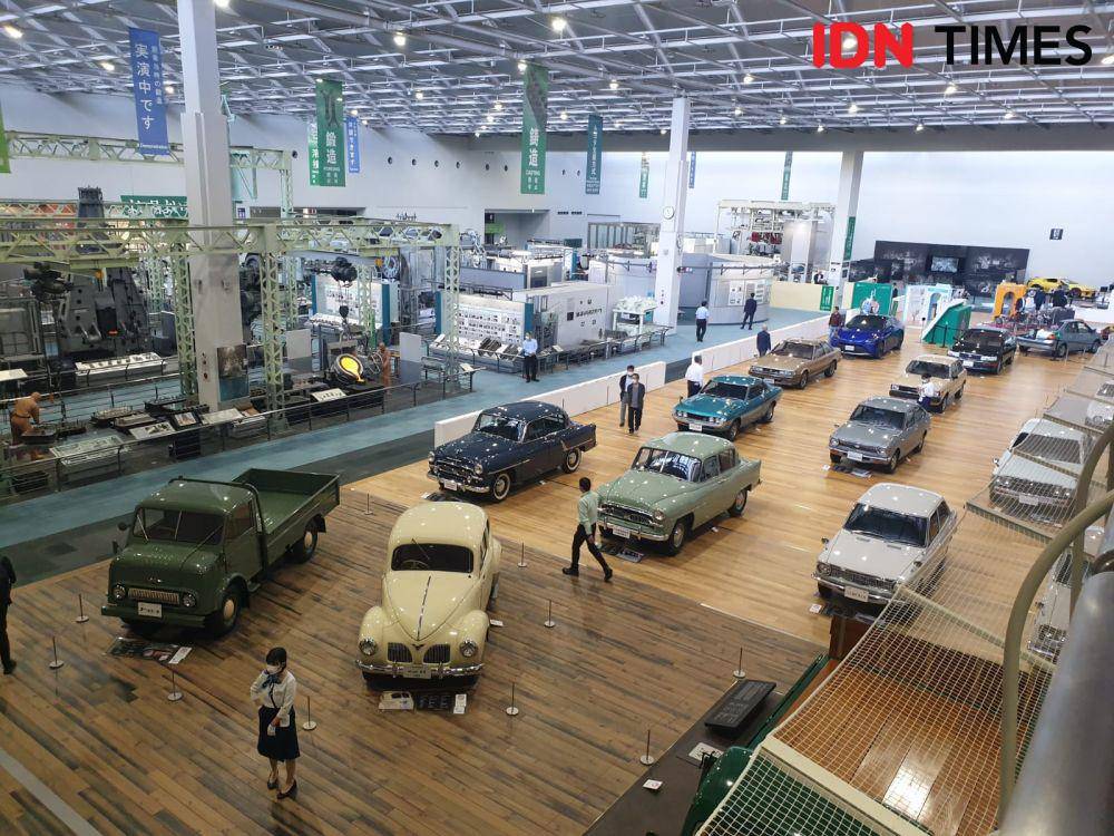 Mobil-mobil mini yang dipajang di Toyota Commemorative Industry and Technology Museum (IDN Times / Uni Lubis)