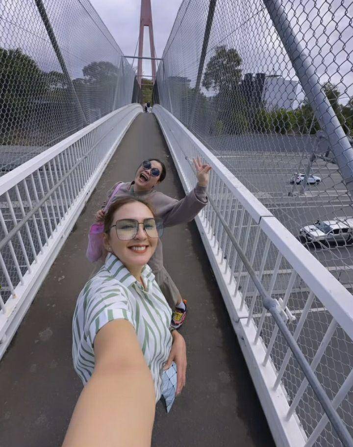 momen Donna Agnesia dan Oki Lukman di Australia (instagram.com/dagnesia)