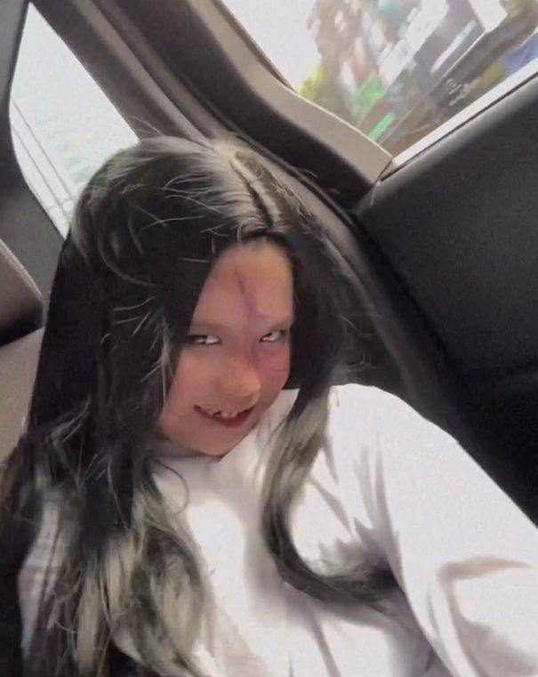 potret anak Ririn Ekawati jadi kuntilanak di pesta Halloween (instagram.com/ririnekawati)