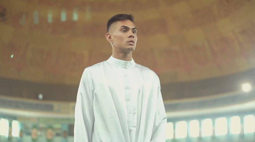 Christian Rontini jadi mualaf (Instagram.com/christian_rontini18)