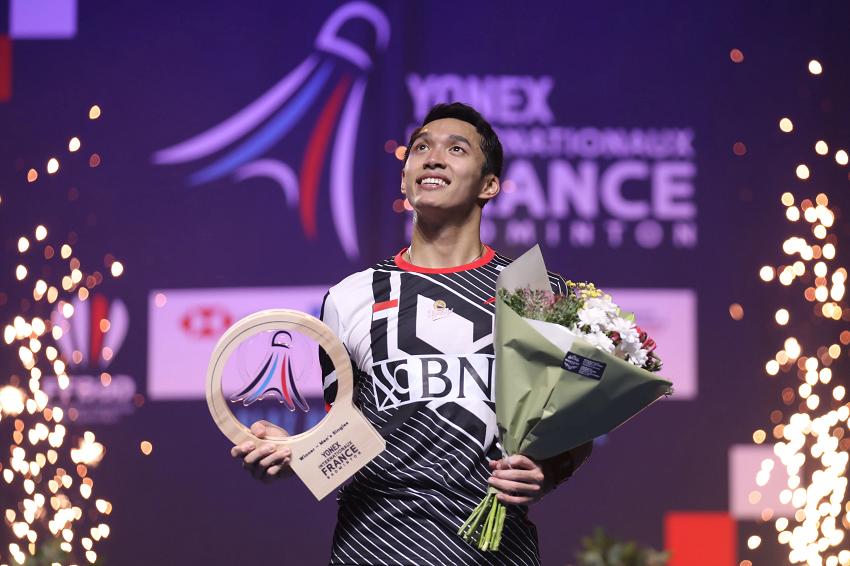 10 Potret Aksi Jonatan Christie di Final French Open 2023, Jadi Juara!