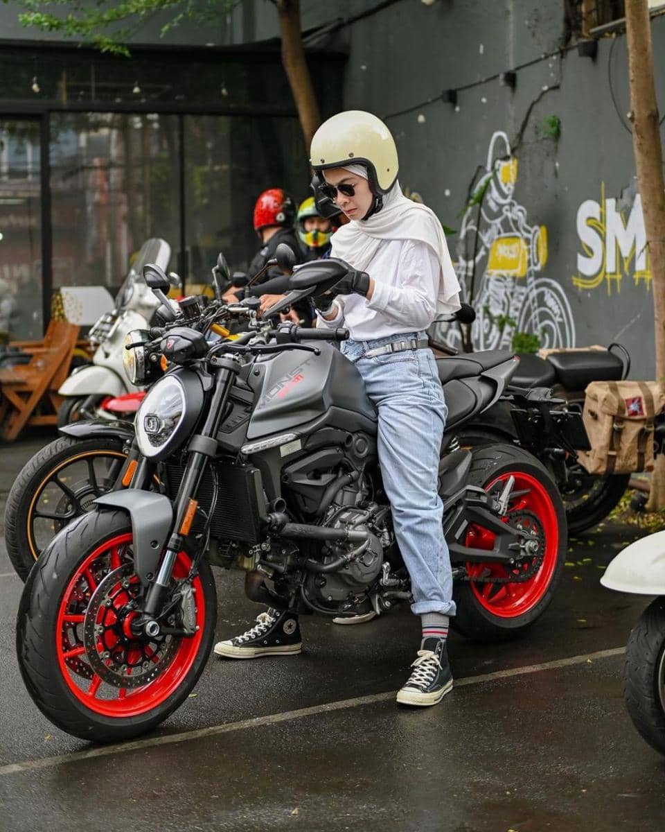 Dian Ayu Lestari (instagram.com/dianayulestari)