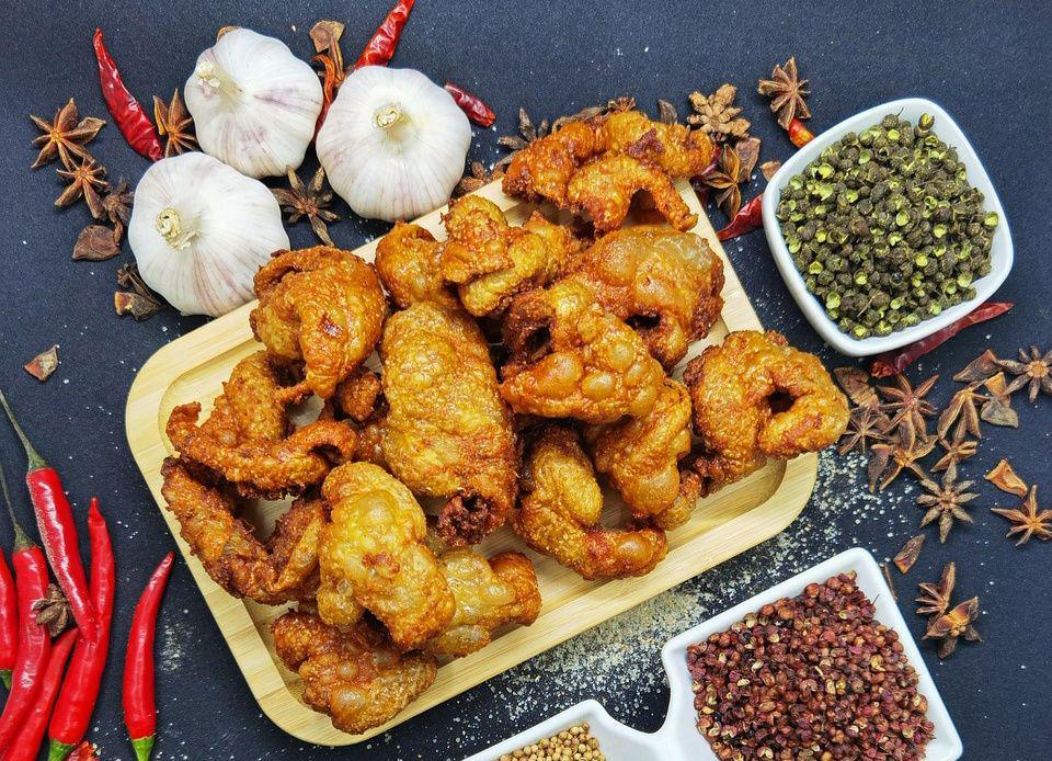 4 Metode Meredam Bau pada Kulit Ayam, Gunakan Teknik Sederhana!