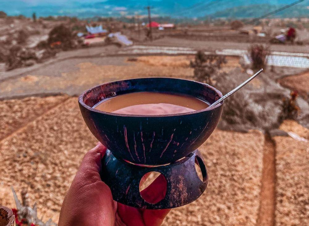 5 Minuman Tradisional Indonesia yang Terbuat dari Daun, Segar!