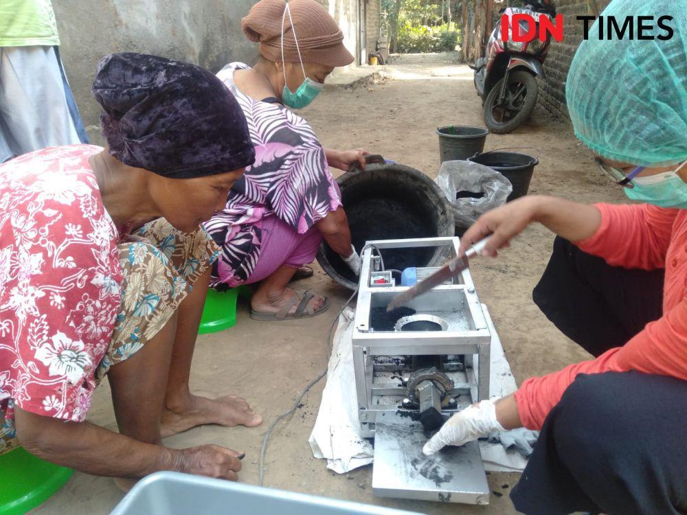 Bank Sampah Amanah Bantul Sulap Sisa Sampah Jadi Briket