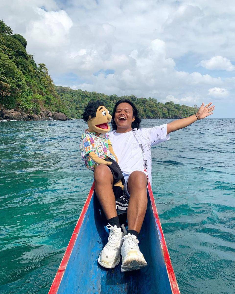 Eklin Amtor de Fretes, menyebarkan perdamaian lewat dongeng (instagram/kak_eklin)
