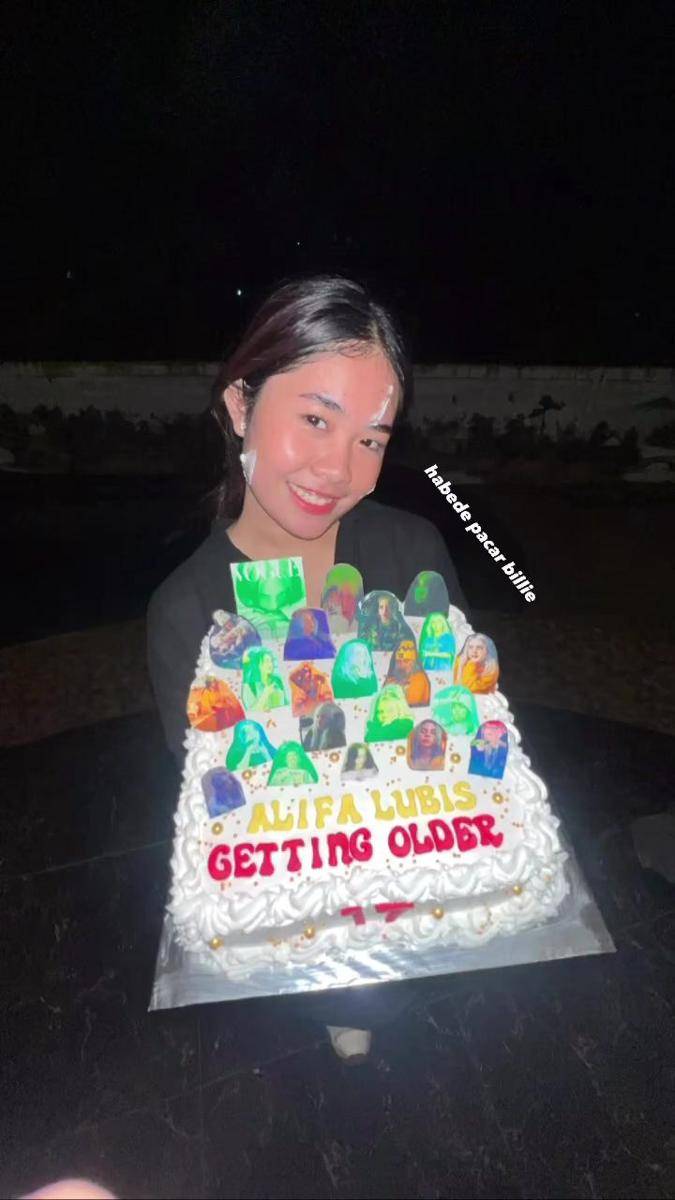 kejutan ulang tahun ke-17 Alifa Lubis (instagram.com/basmalahku)