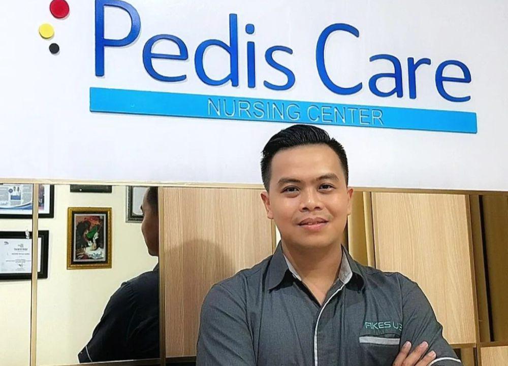 Perjuangan Ahmad Hasyim Merawat Luka Pasien Bersama Pedis Care