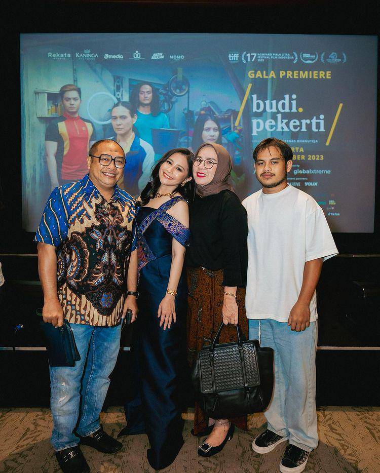 Prilly Latuconsina di gala premiere film Budi Pekerti (instagram.com/prillylatuconsina96)