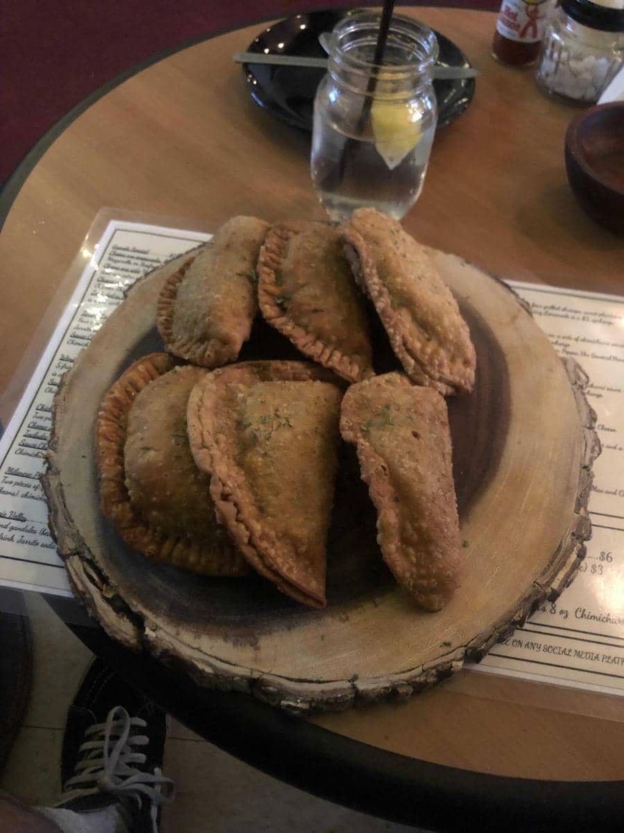 potret penyajian empanada nyentrik (reddit.com/user/squidwarrdshouse)